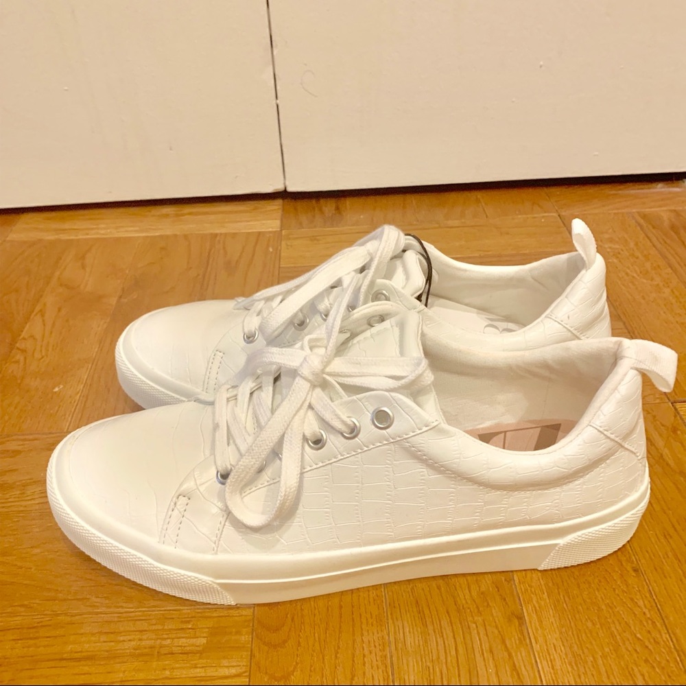 Zara white sneakers NWT